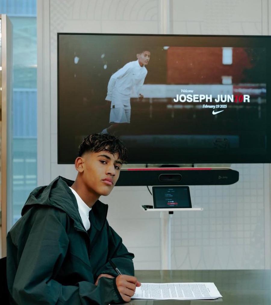 伊桑, 球事业的事, 过多的金钱 伊桑, 球事业的事, 过多的金钱